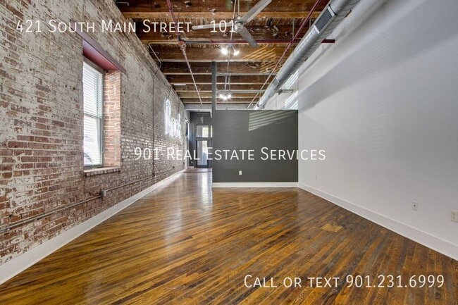 Building Photo - 421 S Main St