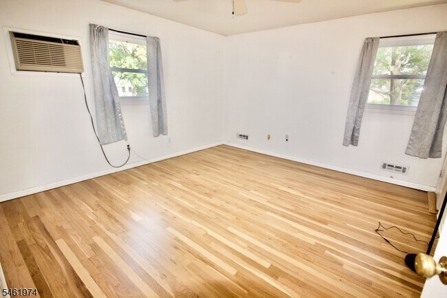 Building Photo - 1425 Boynton Ave