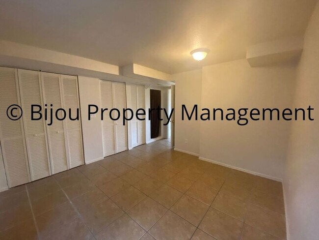 Building Photo - 2178 Giltshire Dr