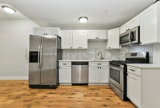 Building Photo - 70 W Eagle St