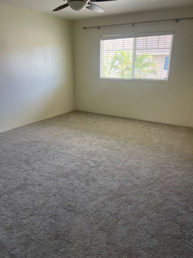 Building Photo - 3 bed 2.5 Bath 2 car garage/ Central AC/ Ewa Beach!
