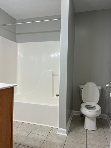 Building Photo - 635 D St