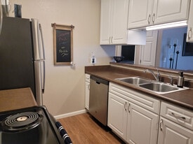 Building Photo - Prairie Tree Apartments