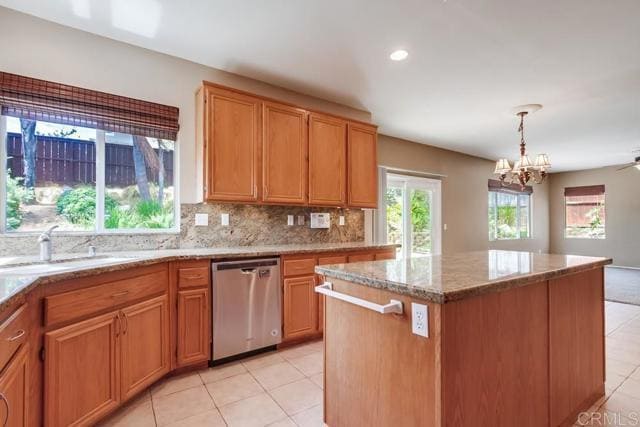 Building Photo - 777 Aldea Dr