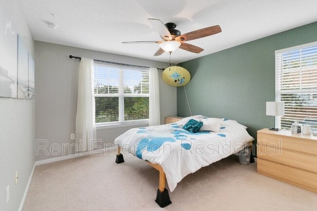 Building Photo - 5800 Lake Pointe Village Cir