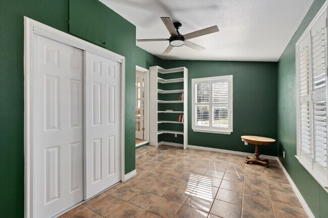 Building Photo - Classic home in the heart of Terrell Heights