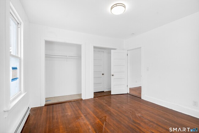 Building Photo - 168 Black Rock Ave