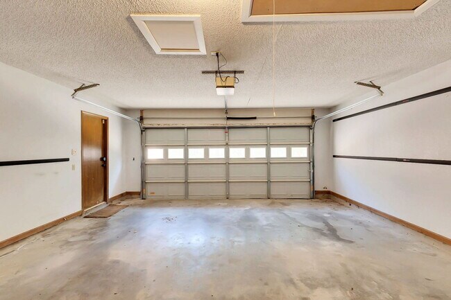 Building Photo - 5309 Beckett Cir