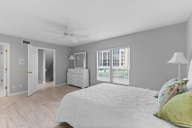 Building Photo - 3010 W Grovewood Ct