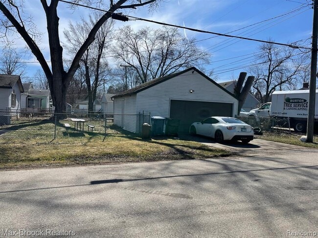 Building Photo - 19997 Negaunee