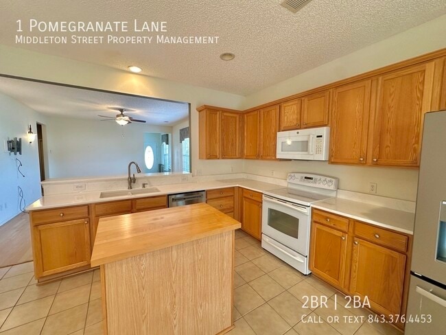 Building Photo - 1 Pomegranate Ln