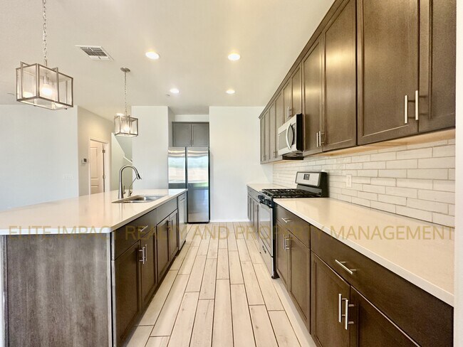 Building Photo - 7201 S Via Gaucho Viejo