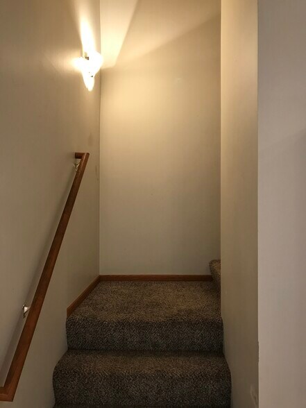 Building Photo - 14179 Plymouth Ave