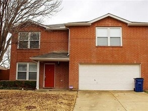 Building Photo - 2905 High Pointe Blvd