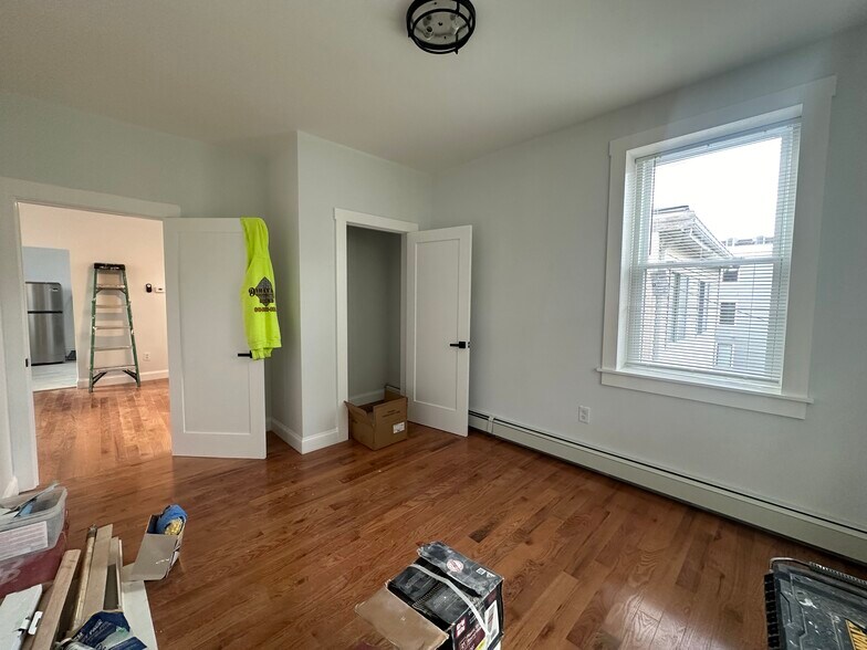 Building Photo - 57 Lubec St