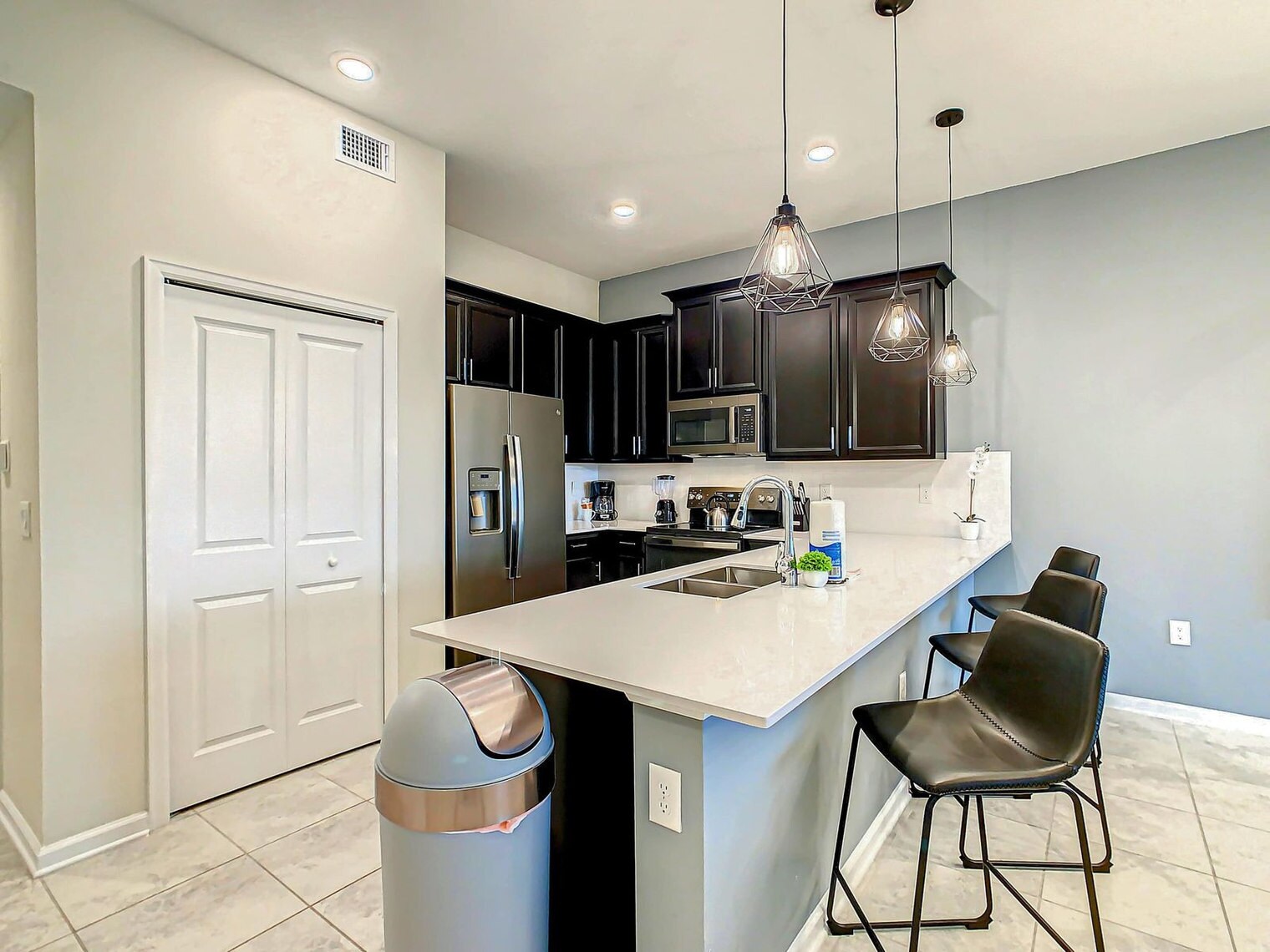 Building Photo - 1159 Challenge Dr