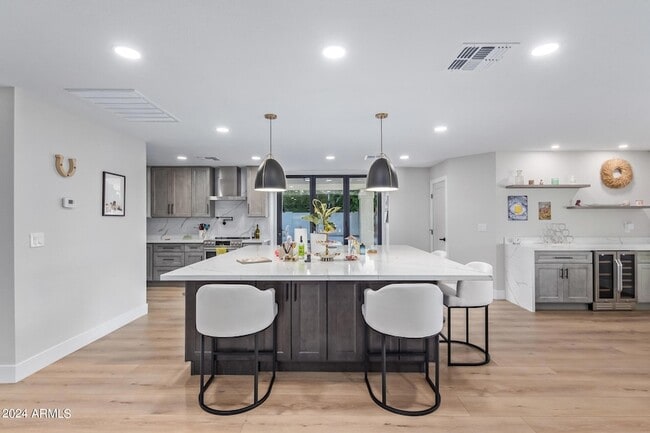 Building Photo - 15832 N 62nd Pl