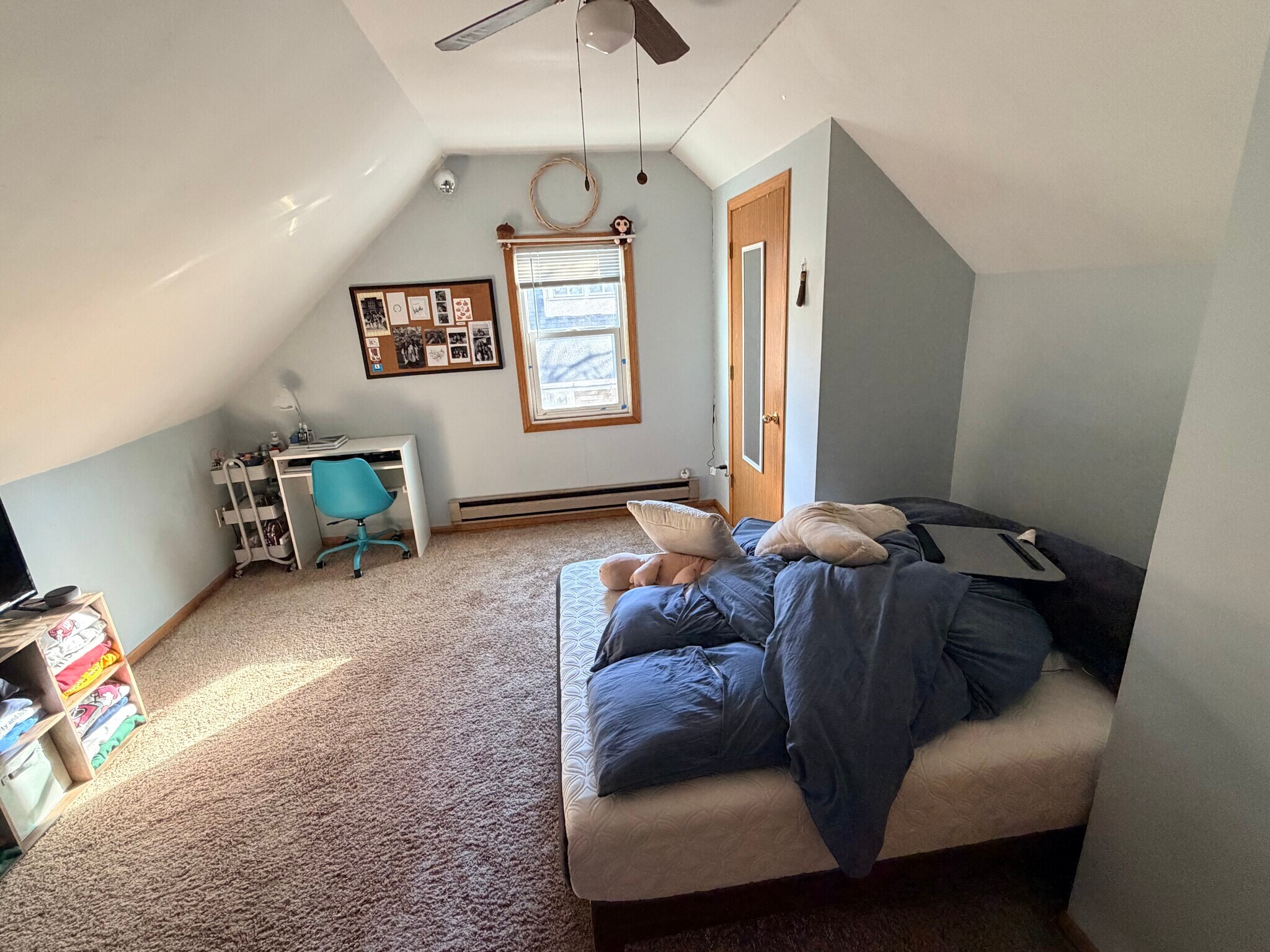 Building Photo - 412 6th Ave