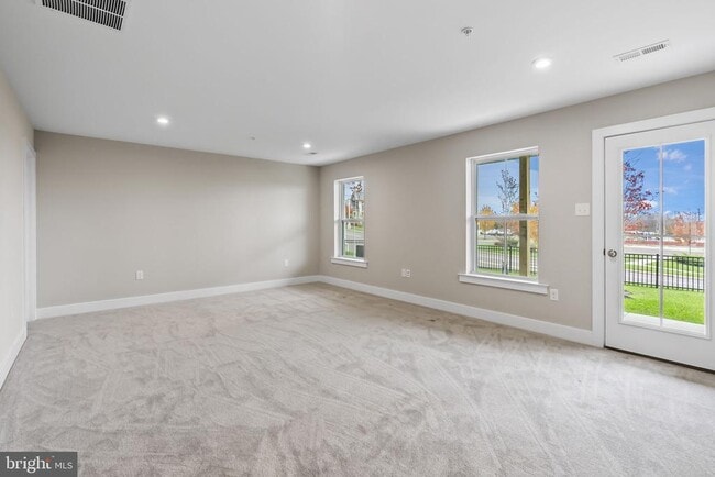 Building Photo - 105 Higher Rock Ct