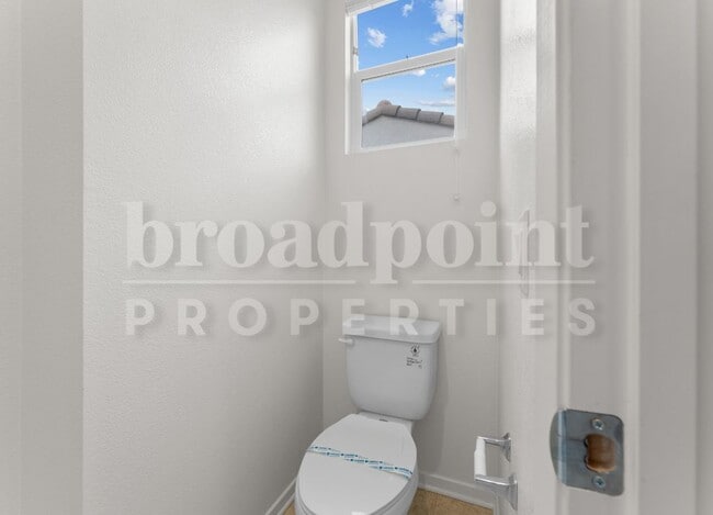 Building Photo - 1190 Via Candelas