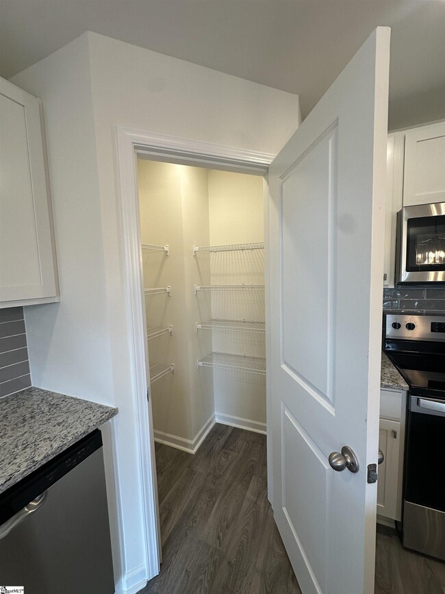 Building Photo - 6039 Willutuck Dr