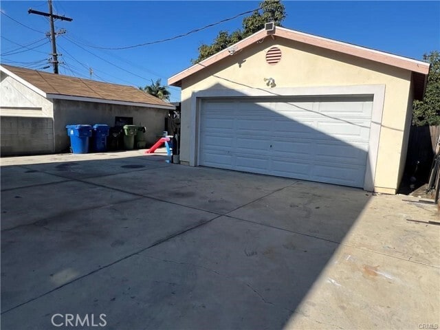 Building Photo - 1577 E 51st St