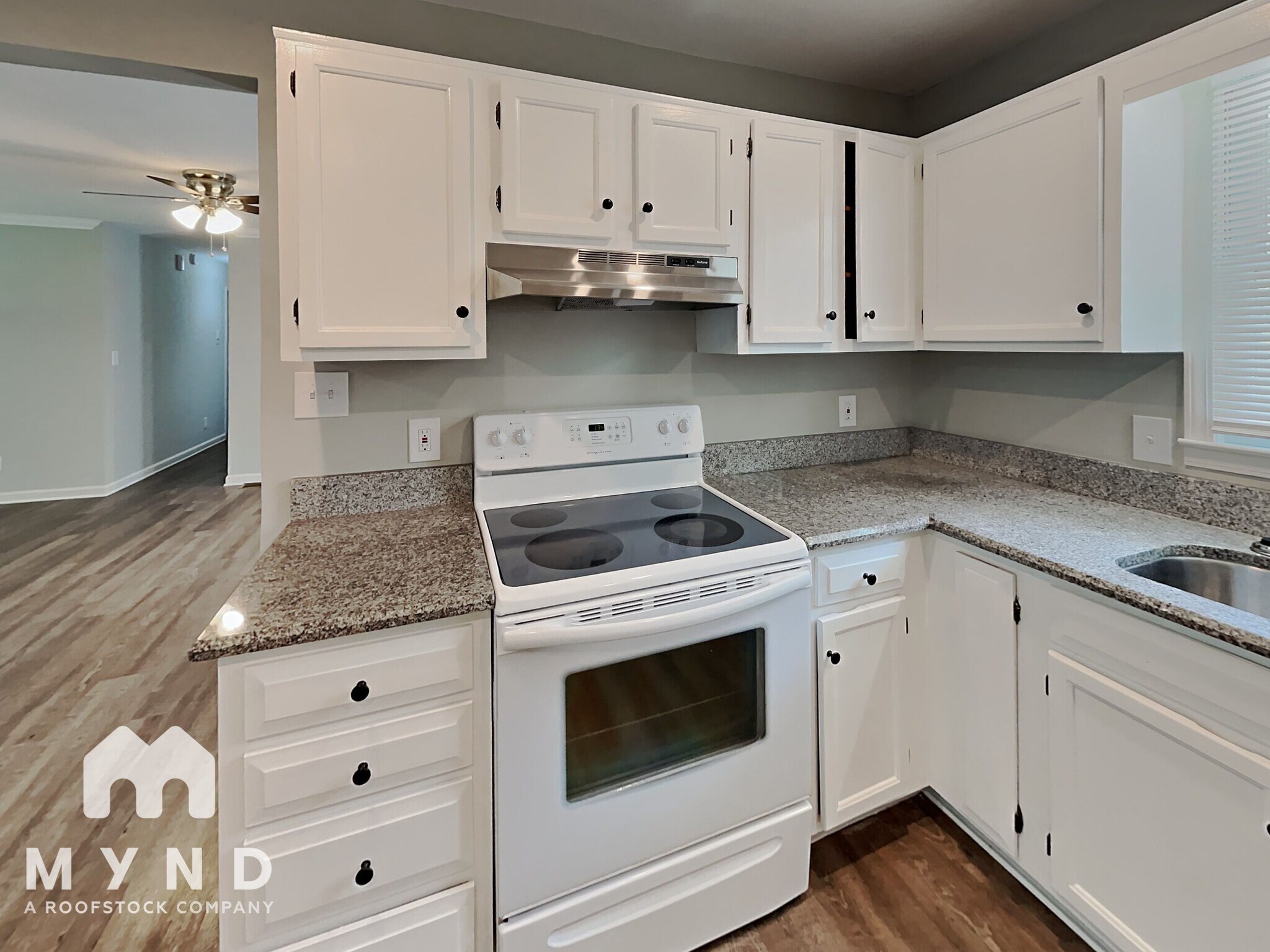 Building Photo - 55 Pilgrim Way