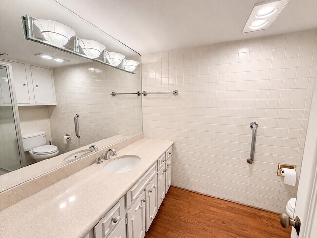 Building Photo - 5050 Ambassador Way