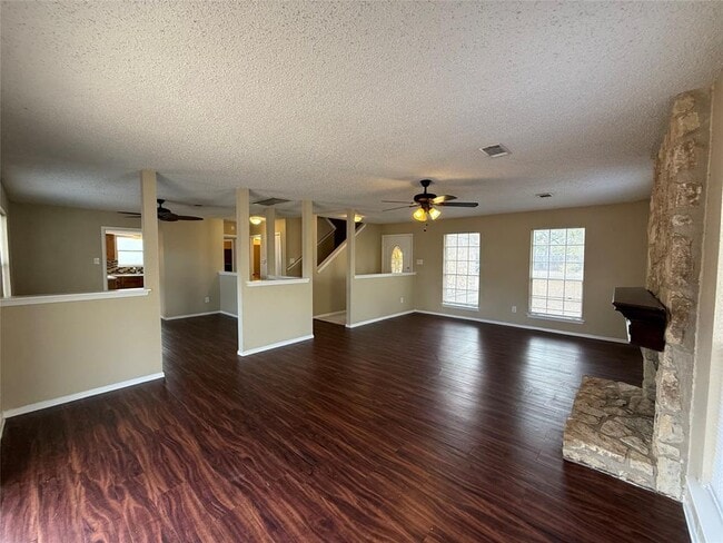 Building Photo - 11603 Tanglebriar Trail