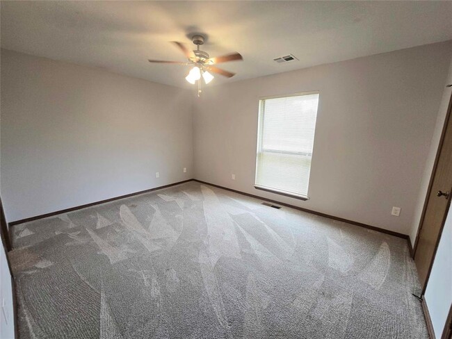 Building Photo - 4009 Cherry Hill Ln