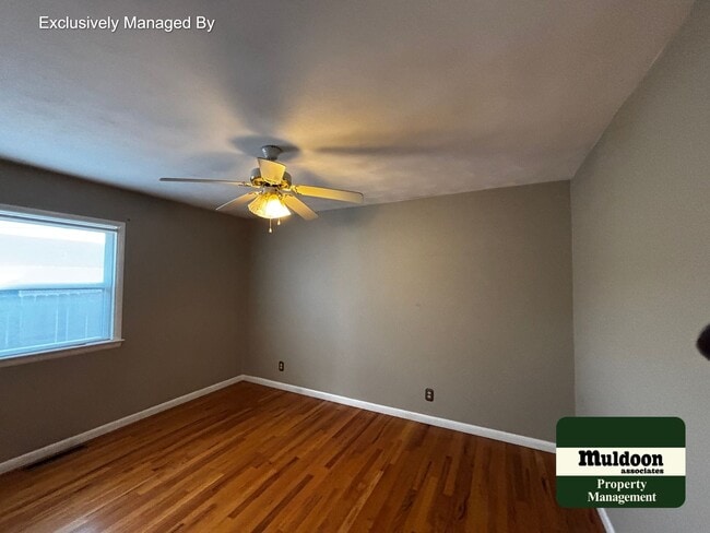 Building Photo - Available now! Beautiful 4 bedroom home with garage! Near downtown.