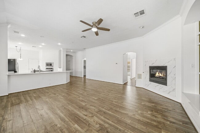 Building Photo - Peaceful Single-Story Home with Updated Flooring & Included Appliances