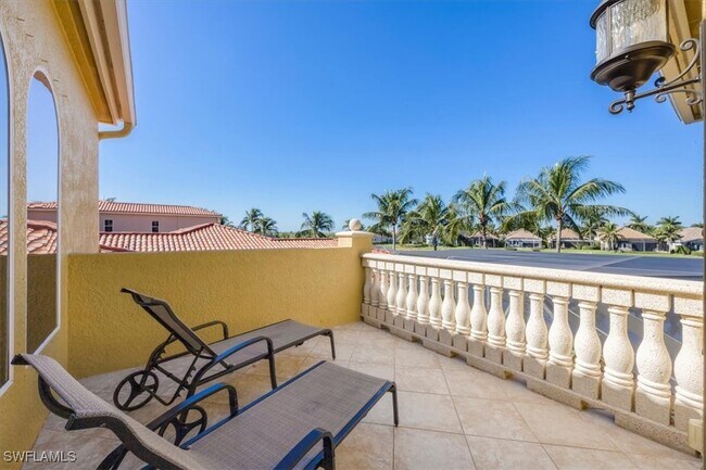 Building Photo - 8535 Bellagio Dr