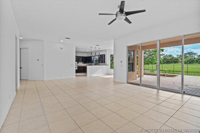 Building Photo - 1831 Waldorf Dr