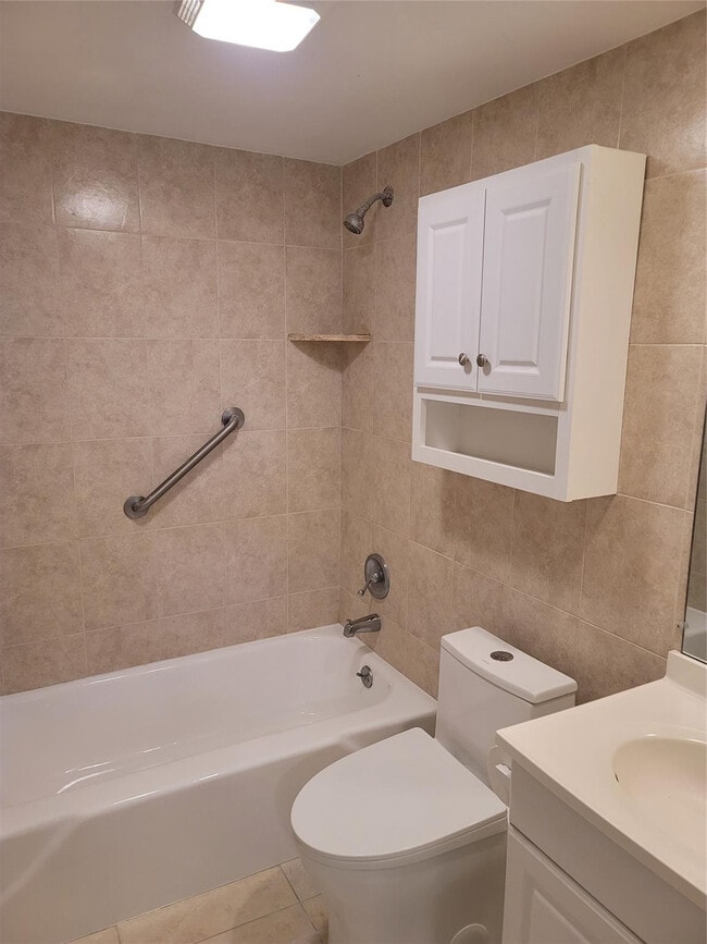 Building Photo - 1439 S Ocean Blvd