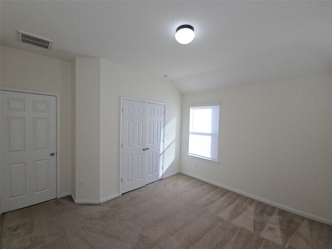 Building Photo - 11722 Wren Crossing Dr