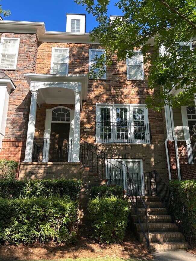 Building Photo - 1070 Drayton Ct