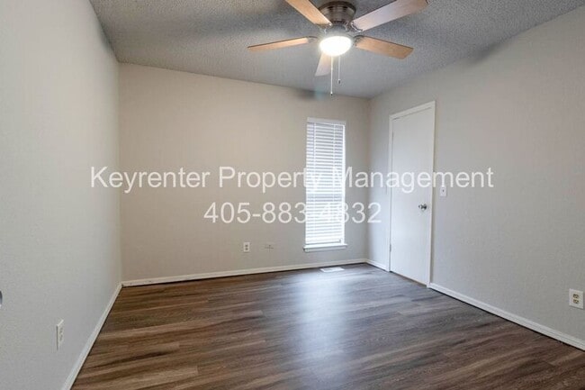 Building Photo - 732 Westridge Ct