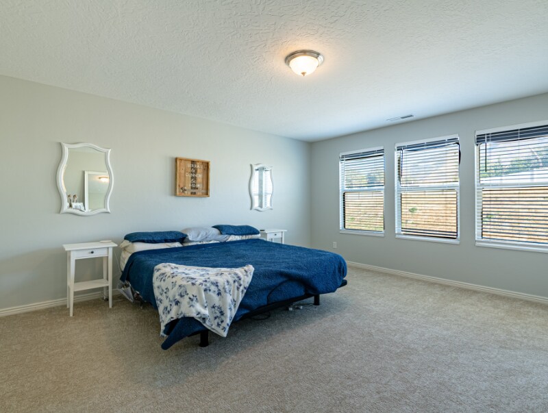 Building Photo - 1276 Firefly Dr