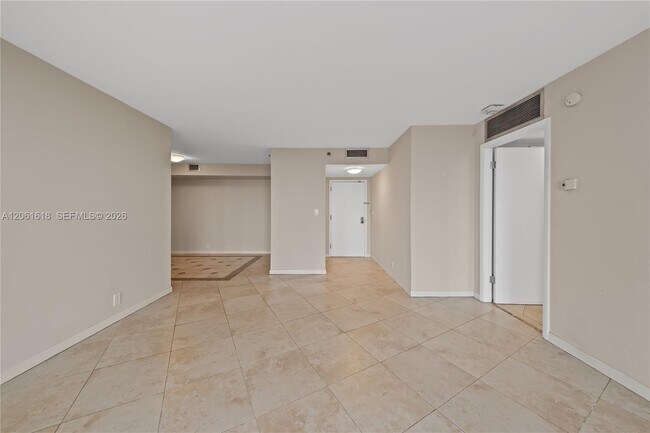 Building Photo - 4000 Towerside Terrace