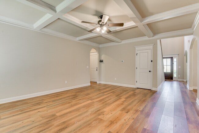 Building Photo - 4050 Stowe Dr