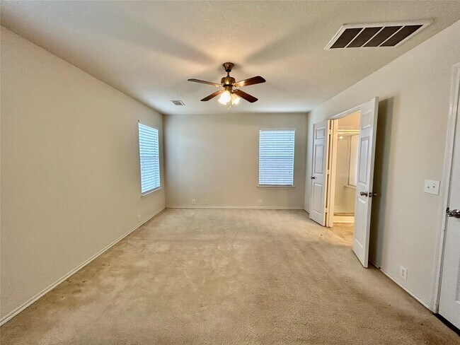 Building Photo - 10623 Sugar Trace Dr
