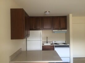 Building Photo - 55 Wildman St