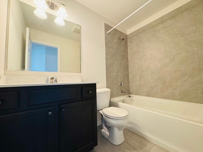 Building Photo - 4463 Monroe Ct