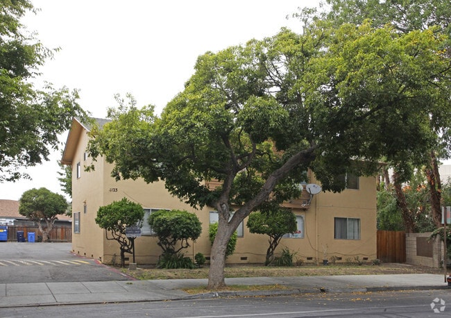 Building Photo - 1121-1123 Borregas Ave