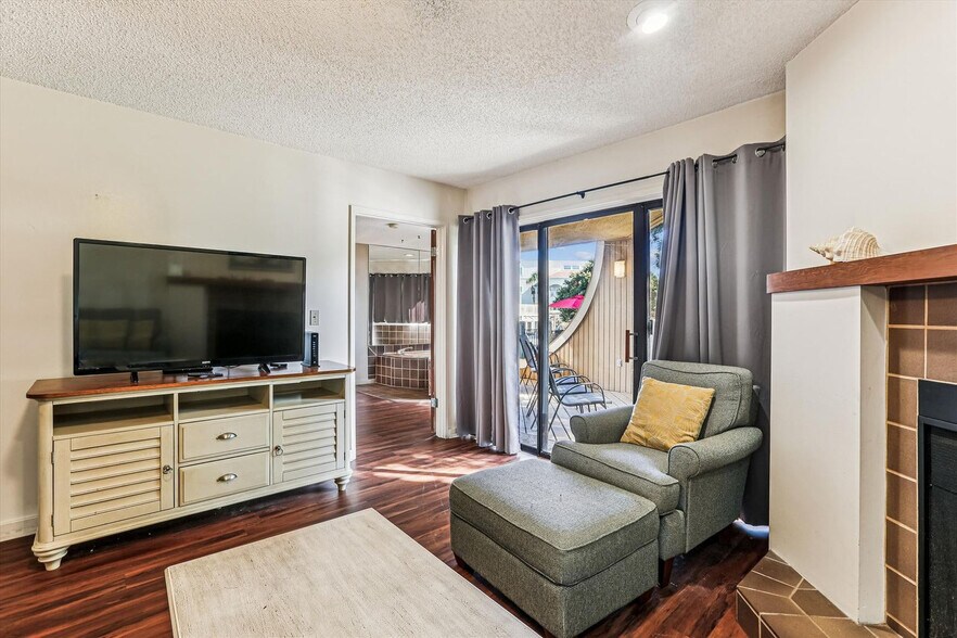 Building Photo - 160 Ocean Hibiscus Dr