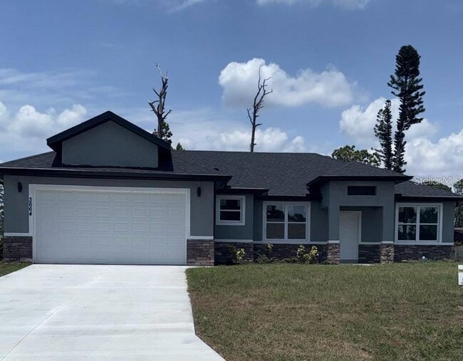 Primary Photo - 4272 Winfall Ave