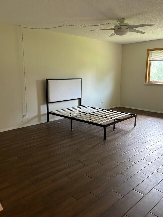 Building Photo - 13000 W Heiden Cir