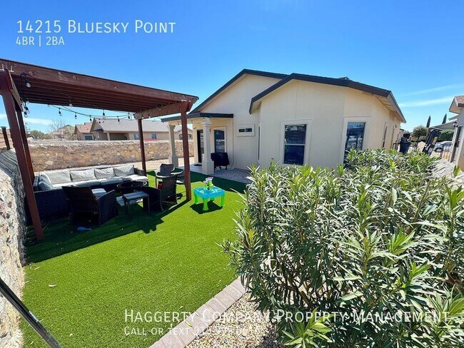 Building Photo - East El Paso 4 bed Refrig A/C Home