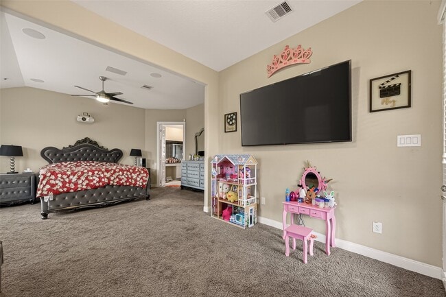 Building Photo - 2209 Hidden Meadow Ln